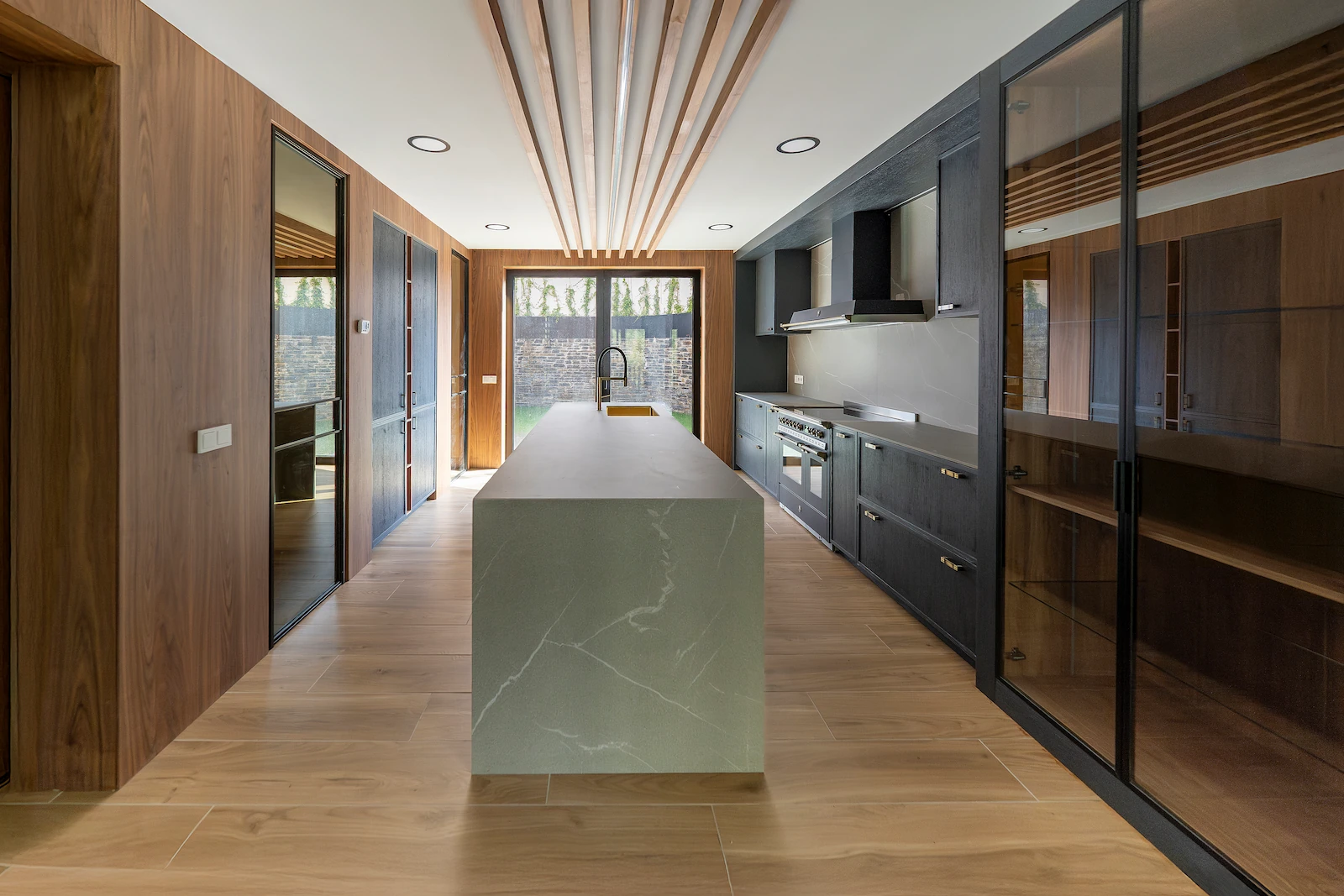 Casa The Concrete Home
