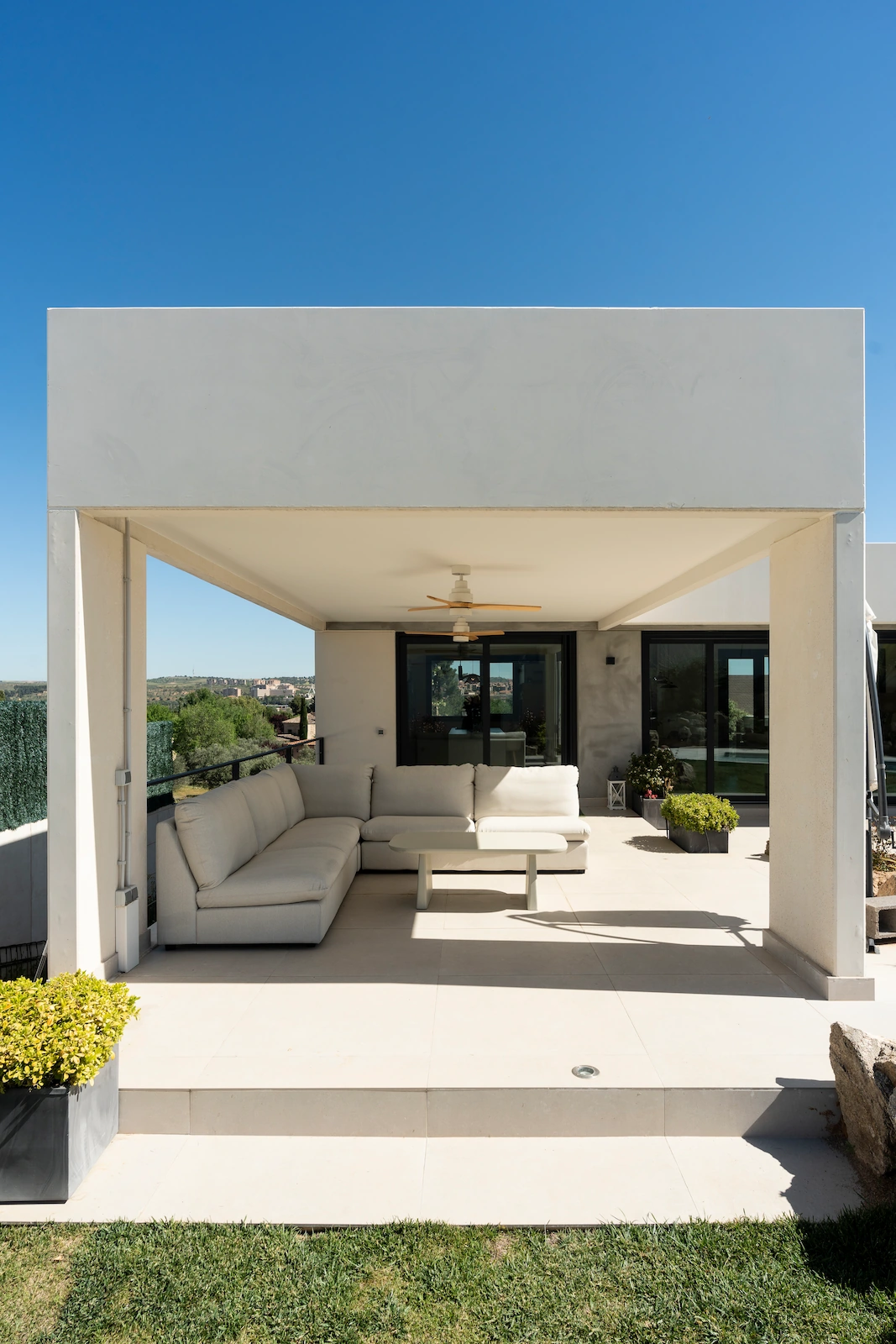 Casa The Concrete Home