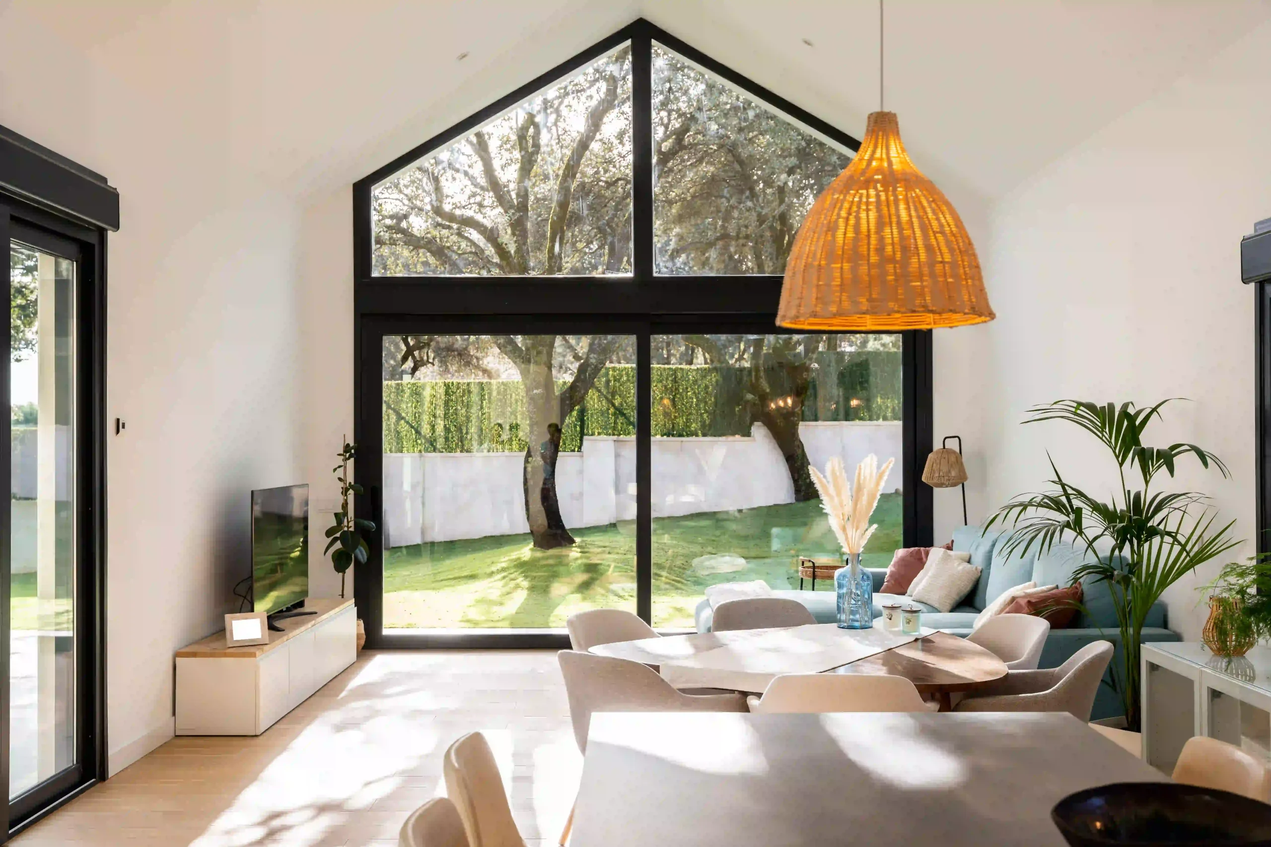 Casa The Concrete Home